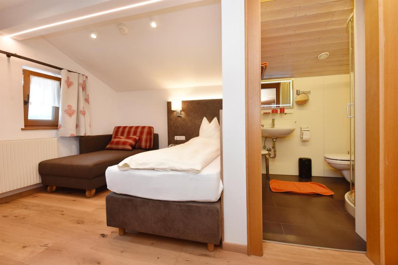 Gasthaus & Pension Alphorn Lech am Arlberg Εξωτερικό φωτογραφία